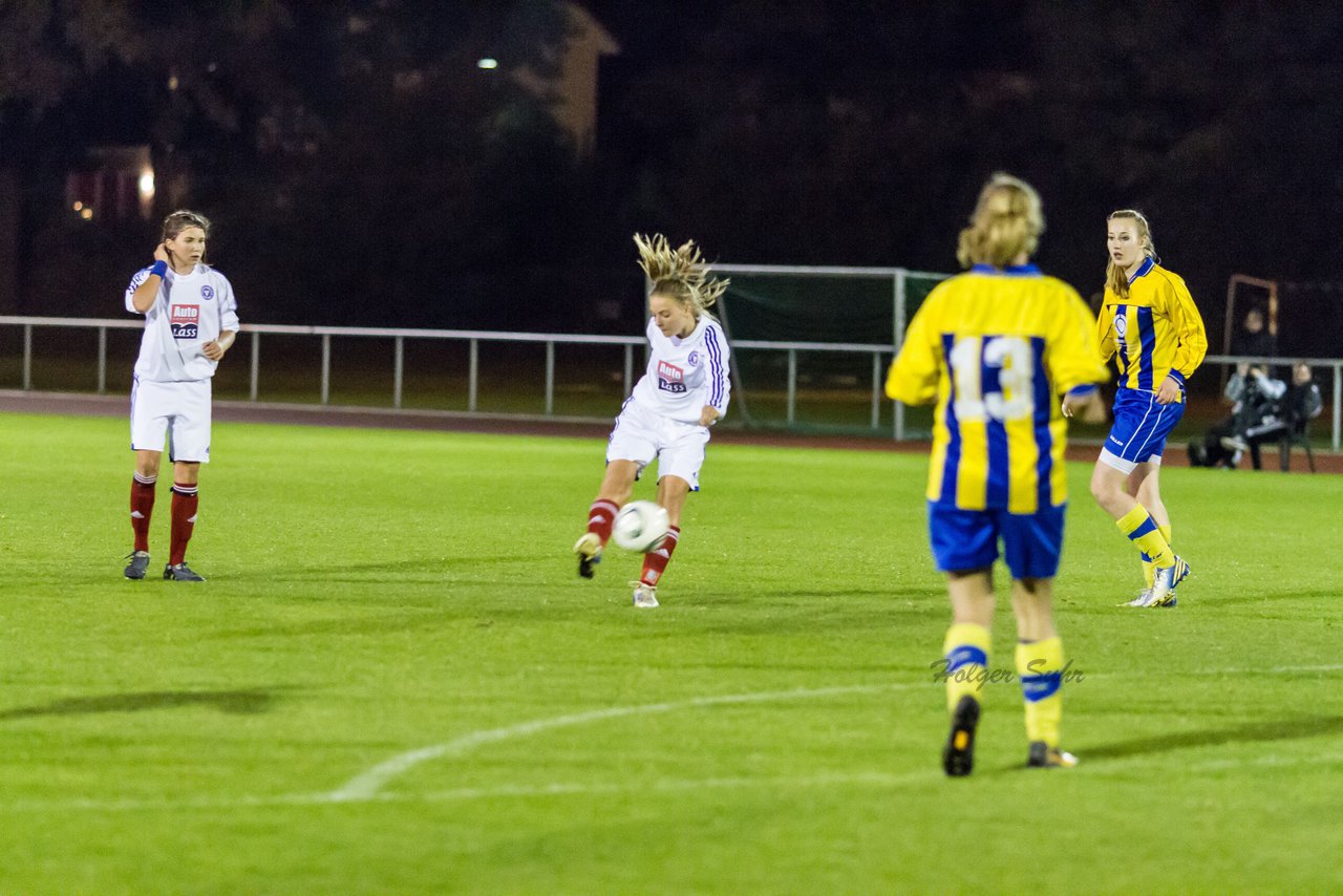 Bild 191 - B-Juniorinnen SV Henstedt-Ulzburg - Holstein Kiel : Ergebnis: 0:12